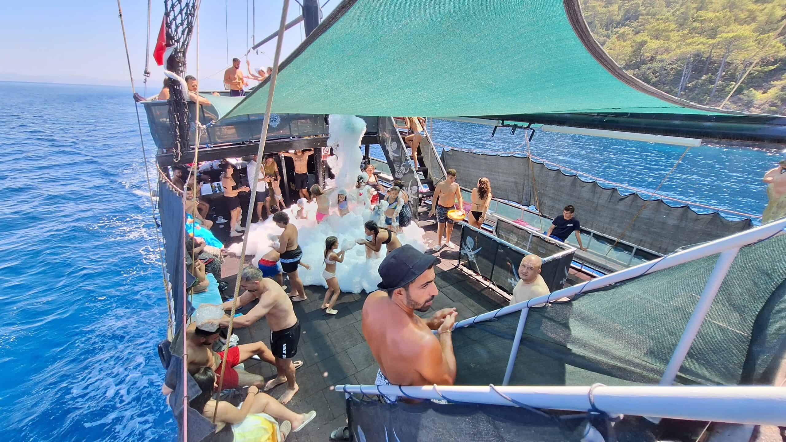 kusadasi boat