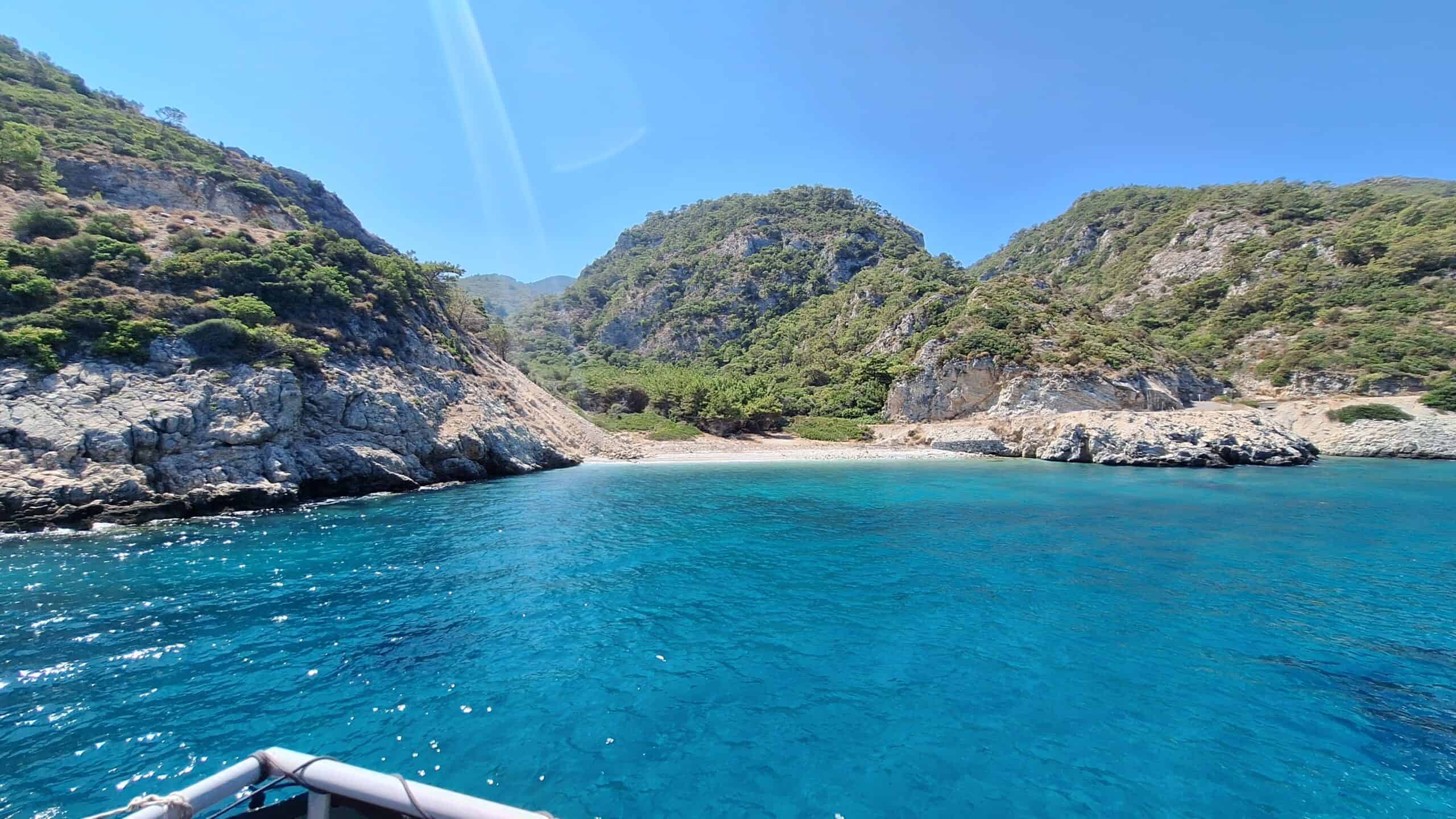 What Are the Best Affordable Boat Tour Options in Izmir for Memorable Adventures?