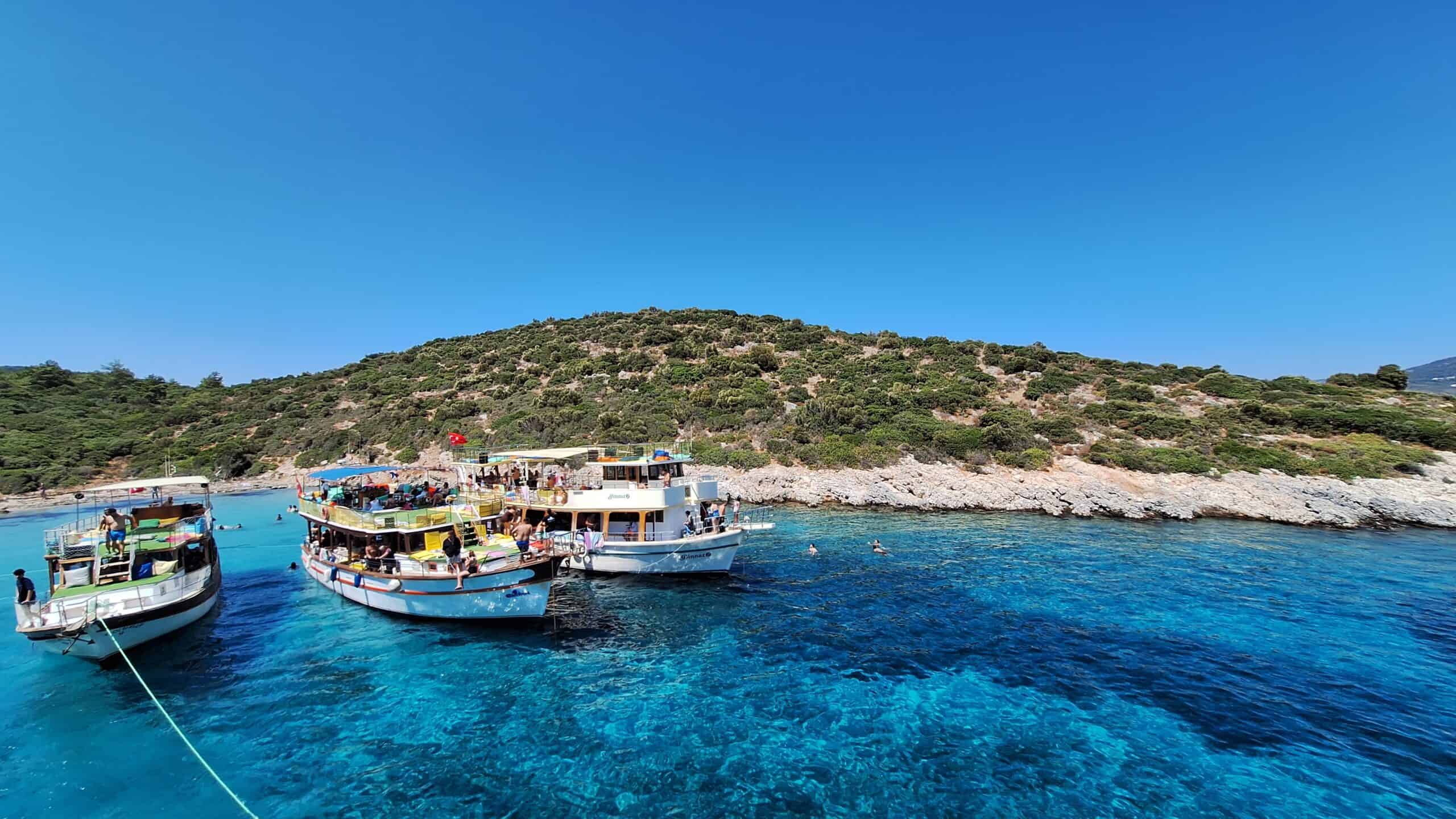 How Can You Discover Hidden Paradises on a Kuşadası Boat Tour?