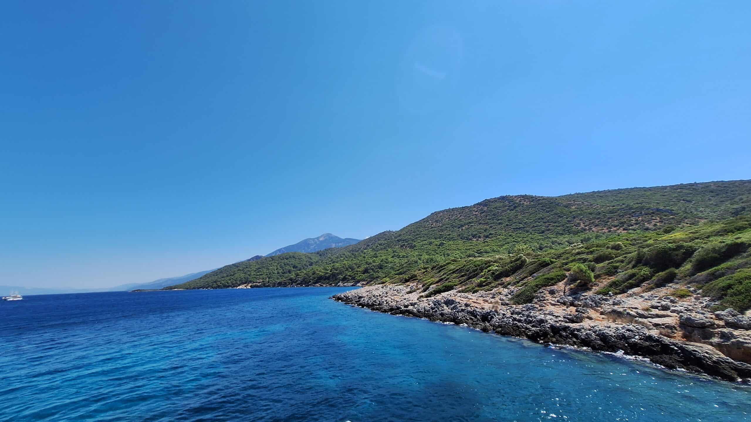Exploring the Islands on a Boat Tour in Kuşadası: What Wonders Await You?