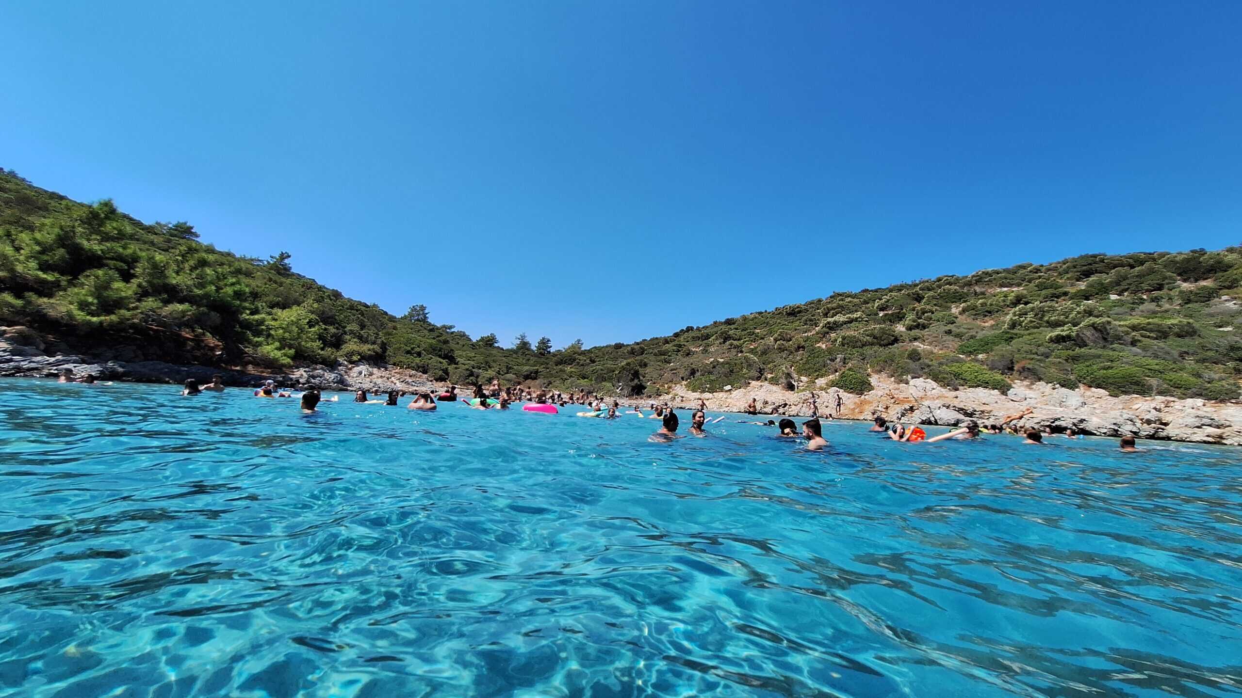 What Are the Best Ways to Explore the Islands via Boat Tour Routes?