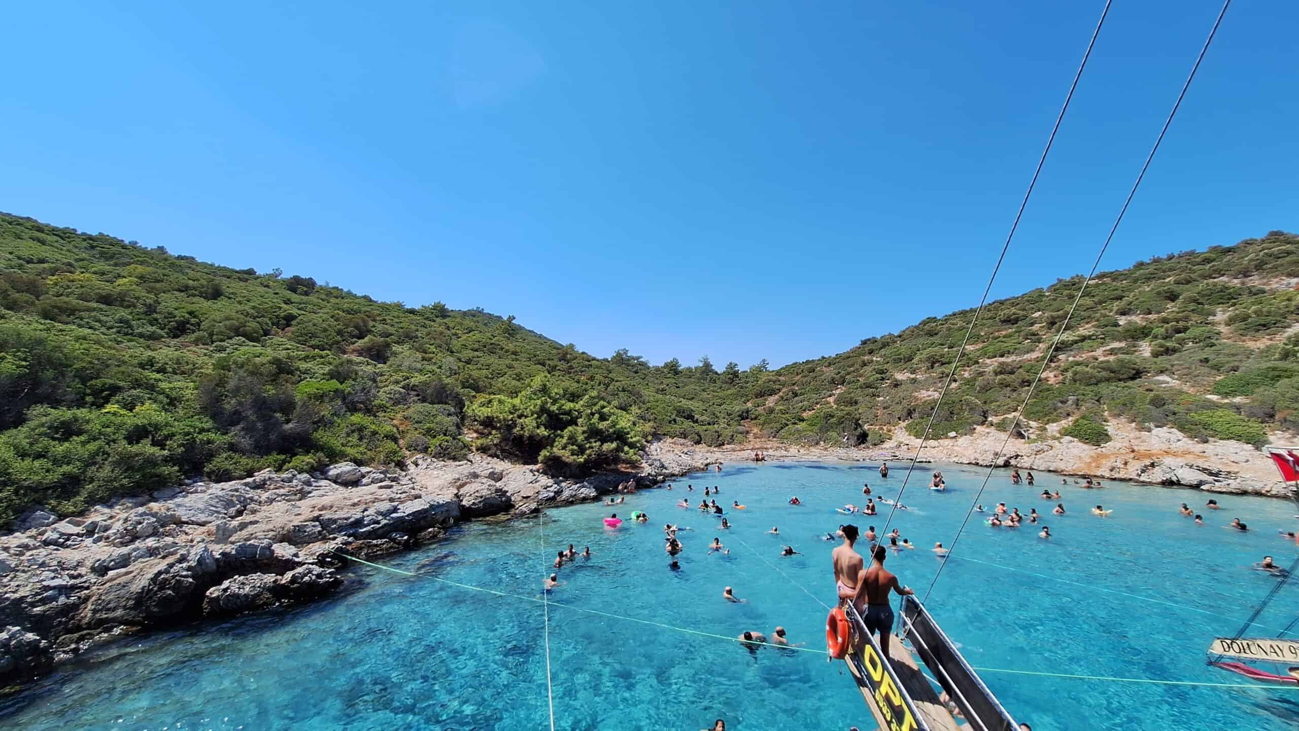 What Are the Best Affordable Izmir Boat Trip Options for Your Next Adventure?